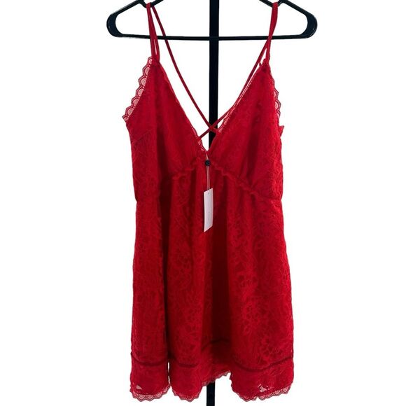 Lovers & Friends Women’s M Levesque Lace Mini Dress Red Romantic Cocktail New - Picture 2 of 10